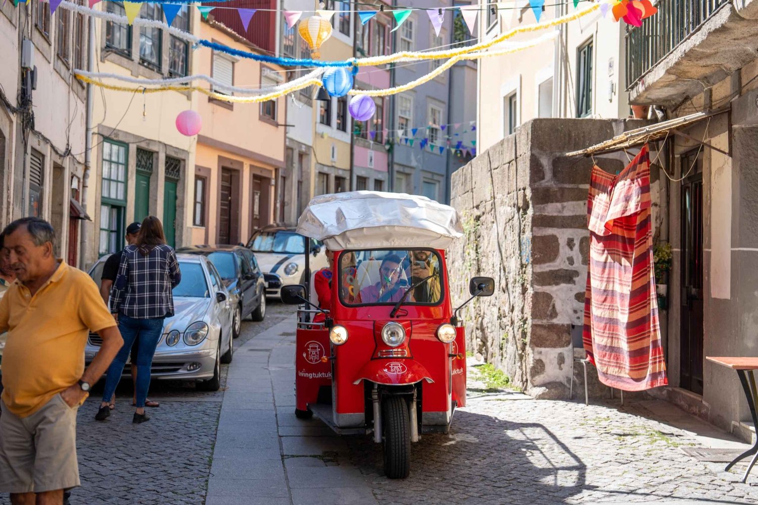 Porto: Tuk-Tuk-tur, guidet krydstogt på Douro-floden og vinsmagning
