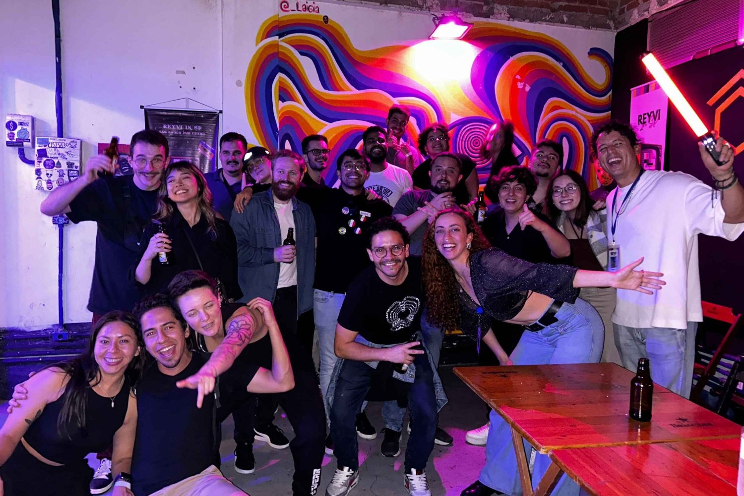 REYVI's Pub Crawl: Shots og spil i São Paulo