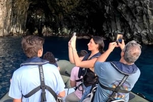 São Miguel: Auringonlaskun veneretki – kultainen valo, kalliot ja luolat