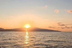 São Miguel: Auringonlaskun veneretki – kultainen valo, kalliot ja luolat