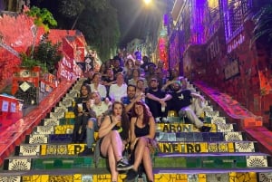 Rio: Pub Crawl a Lapa con degustazione di Cachaça e Samba dal vivo