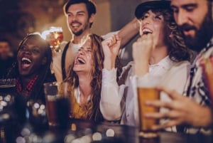 Rio: Pub Crawl på Cachaça og Samba med Transfer