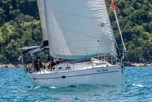 Passeio de Veleiro em Ubatuba