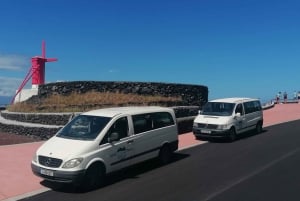 São Jorge Island Tour med tilvalg af snorkling og vandretur