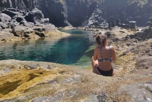 São Jorge Island Tour med tilvalg af snorkling og vandretur