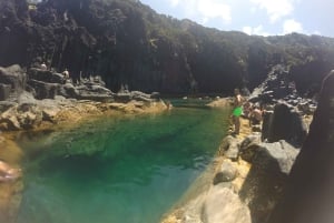 São Jorge Island Tour med tilvalg af snorkling og vandretur
