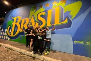 São Paulo: Bar e Street Art Crawl com guia local