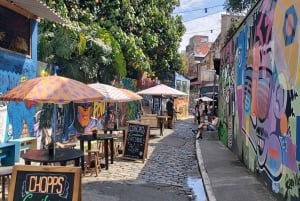 São Paulo: Bar e Street Art Crawl com guia local