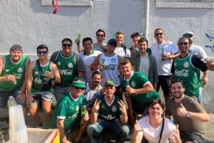 São Paulo: Osallistu jalkapallo-otteluun Sao Paulossa paikallisen kanssa.