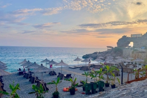 Saranda : visite privée du château de Porto Palermo et de Himara en bord de mer