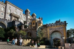 Escursione a Sintra con accesso anticipato esclusivo al Palazzo di Pena