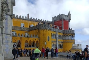 Sintra: Pena-palatset, historiska centrum och lokala delikatesser.