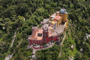 Синтра: Дворец Пена и прибрежные жемчужины Дневной тур с ускоренной программой