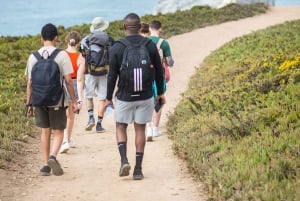 Sintra: Vandring i solnedgången, tapas och vin på Secret Beach