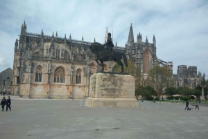 Besök grottorna i Mira de Aires, Fátima, Batalha och Óbidos