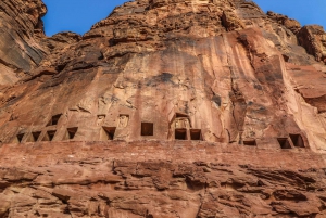 Al-Ula: Dadan & Jabal Ikmah Guided Tour with Optional Pickup