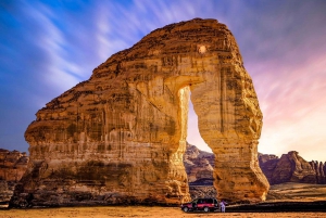 Al-Ula: Dadan & Jabal Ikmah Tour z opcjonalnym odbiorem