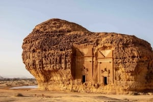 Al-Ula: Excursão a Dadan e Jabal Ikmah com serviço de busca opcional