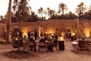 アル・ウラー：砂漠の不思議を探索しましょう