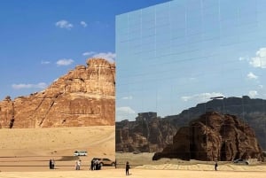 アル・ウラー：砂漠の不思議を探索しましょう