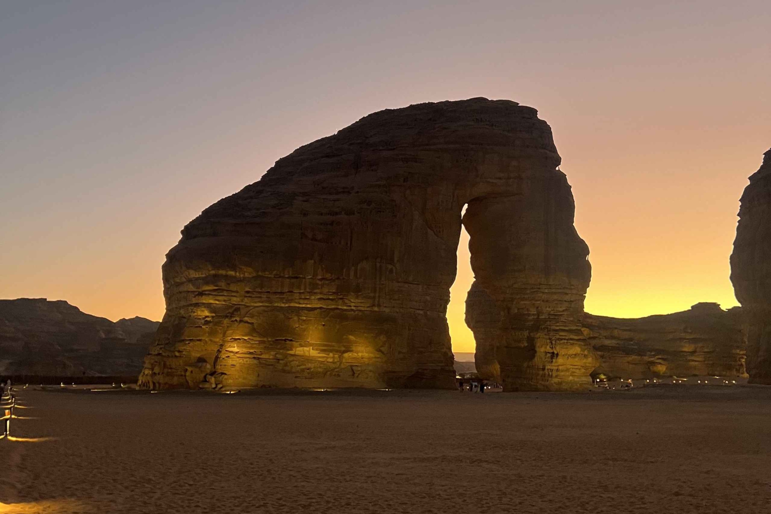 Al-Ula: tour de un día por el casco antiguo, Hegra y la Roca del Elefante