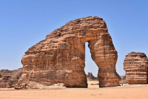 AlUla: Ancient Wonders & City Tour with Lunch