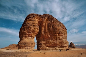AlUla: Ancient Wonders & City Tour with Lunch
