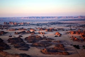 AlUla: Elephant Rock and Hidden Gems Private Tour