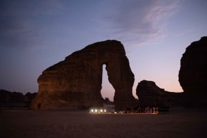 AlUla: Tour van Elephant Rock met vervoer