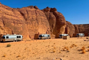 AlUla: tour di un giorno a Hegra, alla Roccia dell'Elefante e alla città vecchia