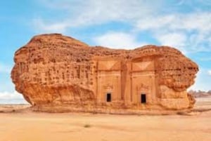 Alula: Hegra Guided Tour