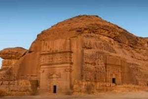 Alula: Hegra Guided Tour