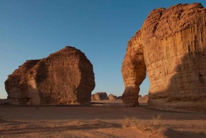 AlUla: Madain Saleh, Elefantklippan och Jabal Ikmah Tour