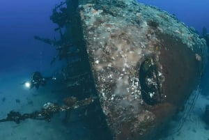 Jeddah: Boat trip to Bayada with Snorkeling & lunch