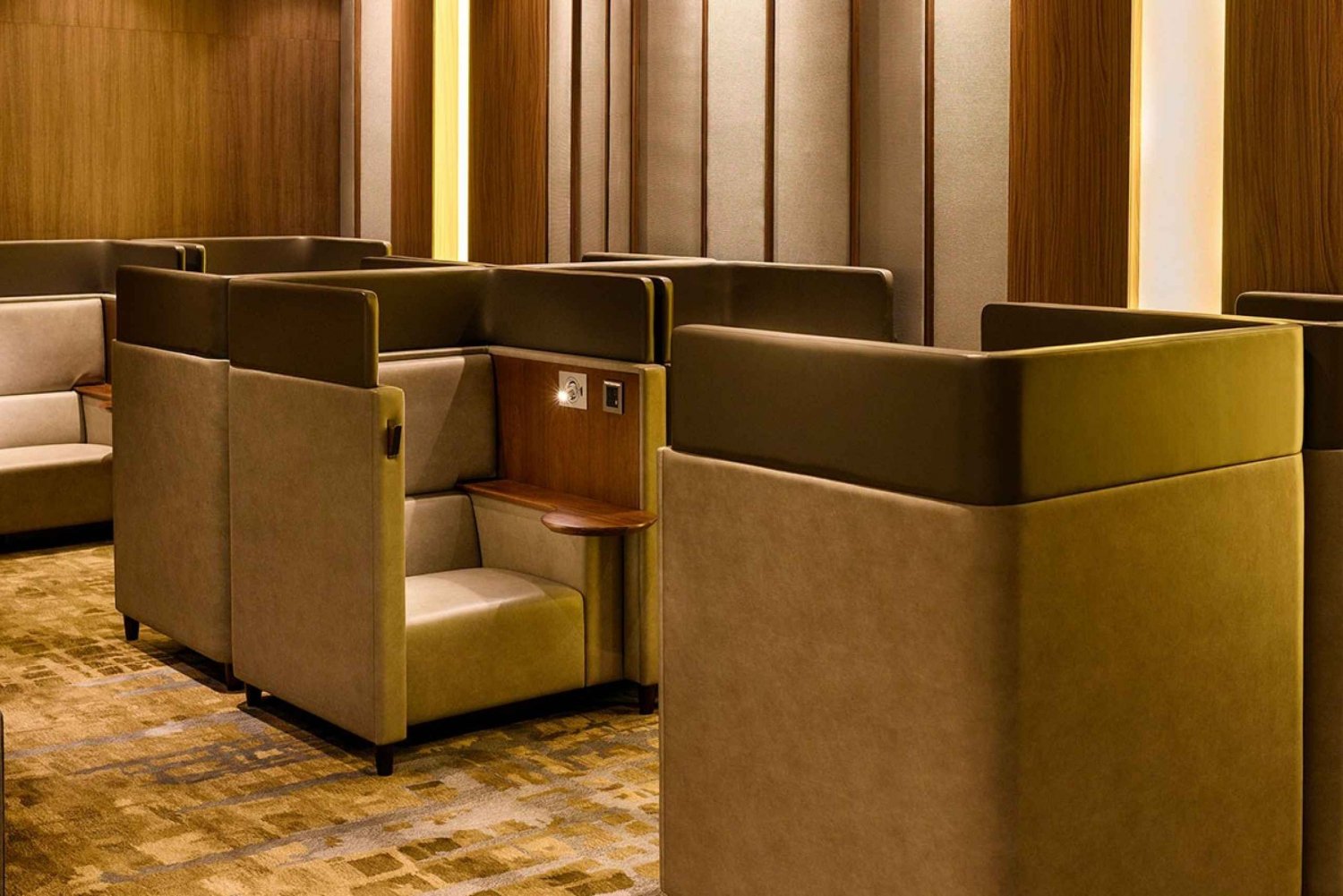 Dammam: King Fahd Airport Premium Lounge Access