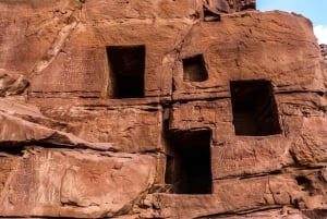 Discover Remarkable Tombs in Dadan and Jabal Ikmah