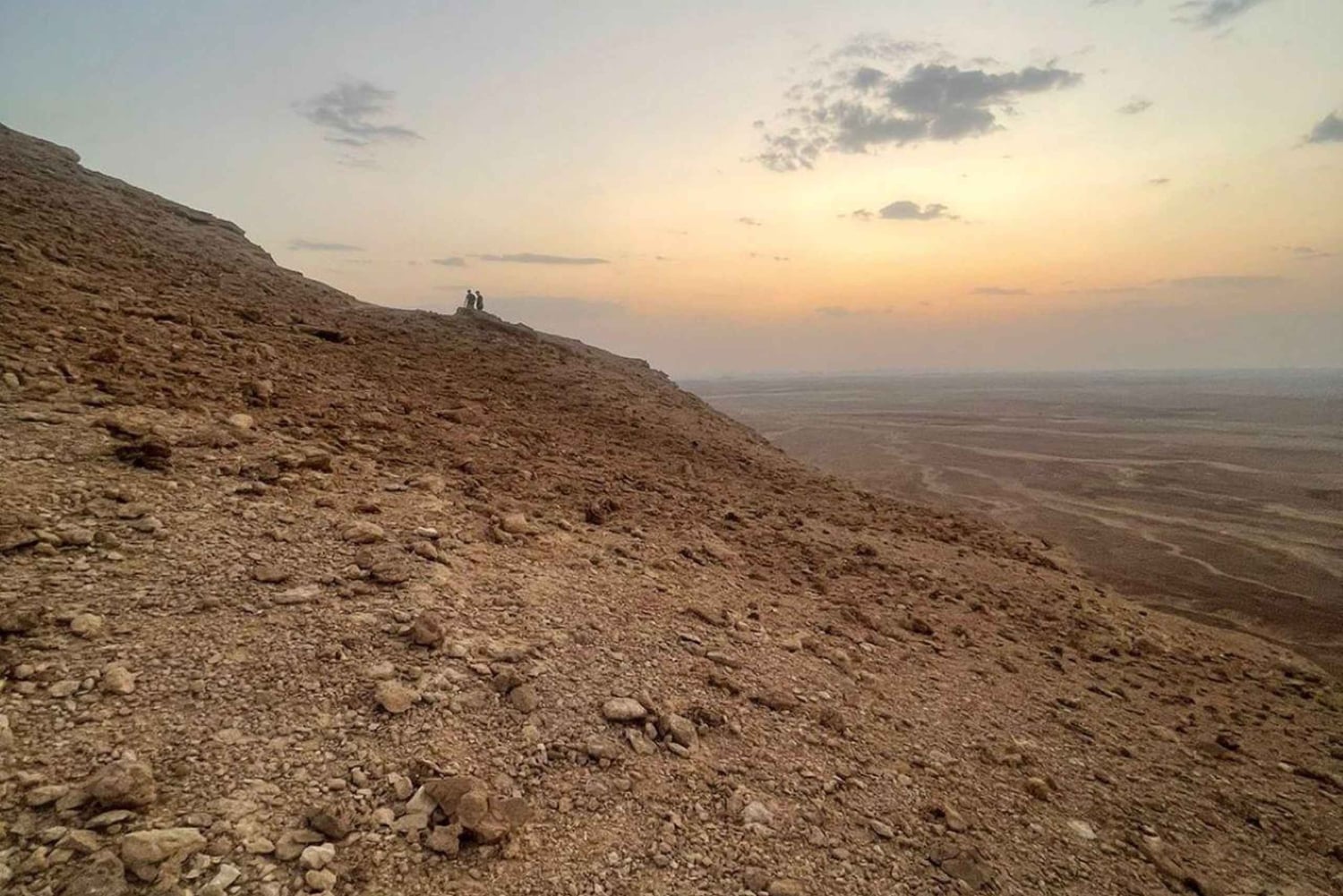 Kraniec świata: wędrówka i zachód słońca