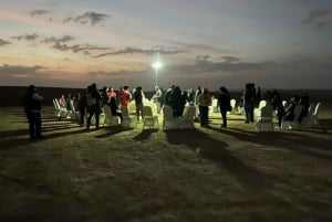 Al Filo del Mundo Riad Senderismo,Paseo en Camello,Visita a Cuevas y Cena