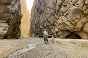 Explora la antigua Tierra de Madián y la Roca Partida de Moisés