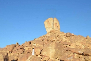 Explora la antigua Tierra de Madián y la Roca Partida de Moisés