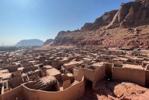 Heldagstur till AlUla, Madain Saleh, Elefantklippan och Jabal