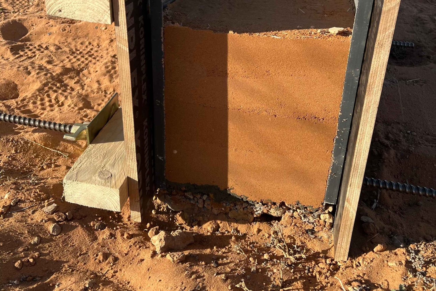 Hail: 2-Day Rammed Earth Workshop, Dome Stay, & Desert Hike