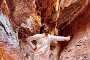 Burdah-Arch- Hiking of the highest stone arches of WadiRum