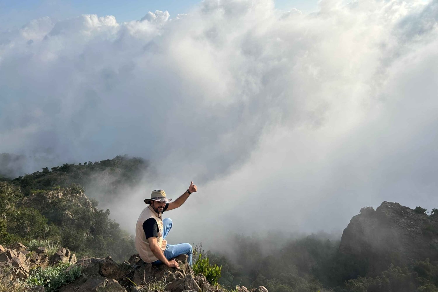 Historical & touristic tour in Abha and Rijal Almaa