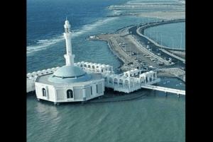 Jeddah: City Highlights Tour with Local Guide