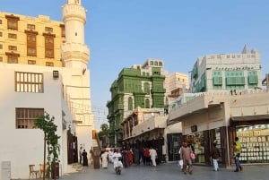 Jeddah: City tour include old Jeddah OR Safari