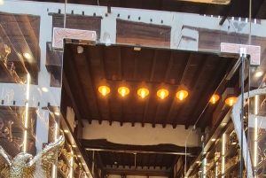 Jeddah: City tour include old Jeddah OR Safari