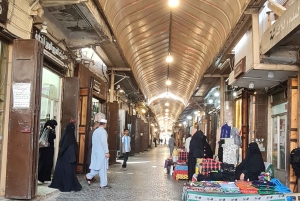 Jeddah: City tour include old Jeddah OR Safari