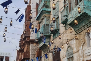 Jeddah: City tour include old Jeddah OR Safari