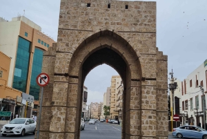 Jeddah: City tour include old Jeddah OR Safari